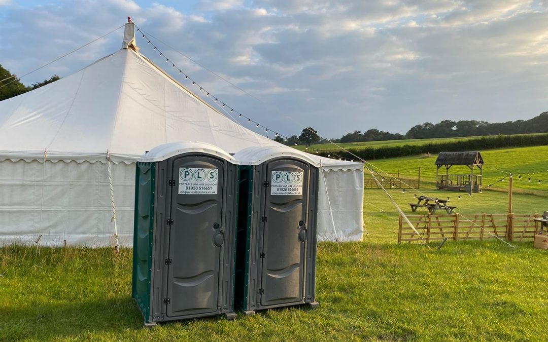 Portable toilet hire Stevenage for Wedding event